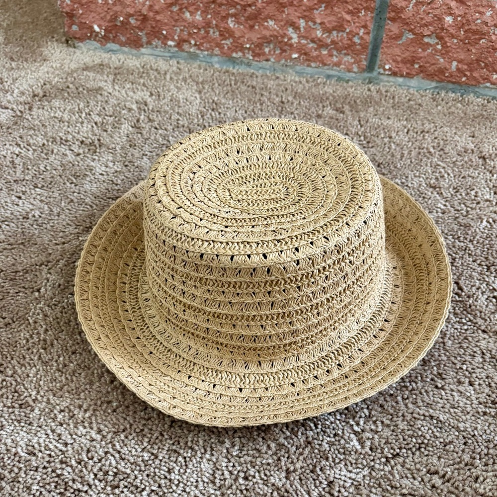 Beach hat - Picture 3 of 3